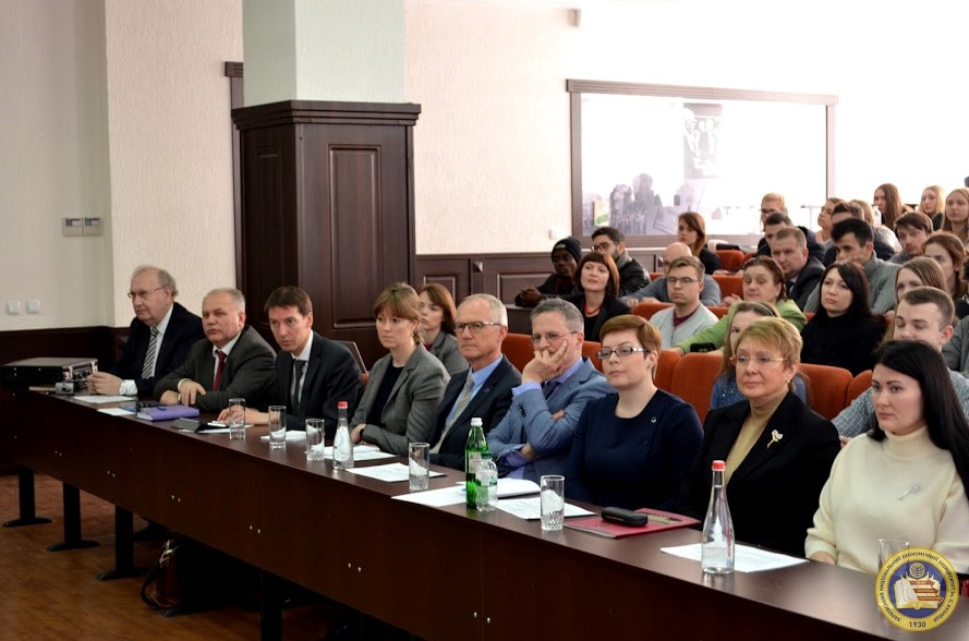 Visit-EU-Ambassador-Ukraine-Hugues-MINGARELLI-S.Kuznets-KhNUE-image-2